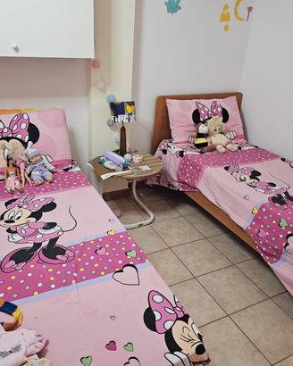 letto e sottotetto con materassi