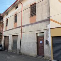 Indipendente da ammodernare doppio accesso