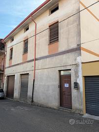 Indipendente da ammodernare doppio accesso