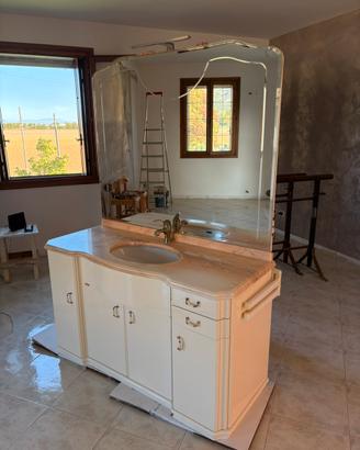 Mobile bagno con specchio