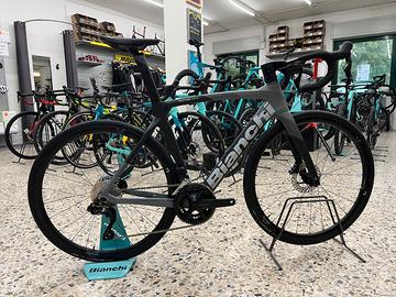 BIANCHI OLTRE XR4 105 12V MONTAGGIO CUSTOM
