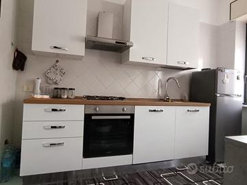 cucina completa di forno+lavastoviglie 