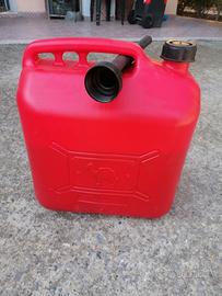 tanica per carburante + 15 l gasolio agricolo 