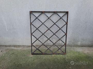 INFERRIATA IN FERRA PER FINESTRA