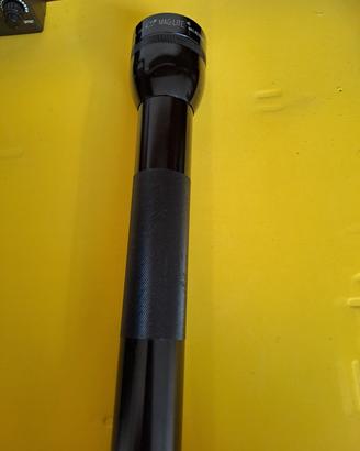 torcia MAG-LITE
