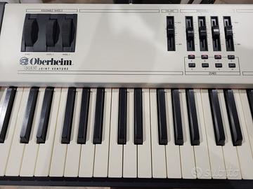 Master Keyboard Oberheim MC2000