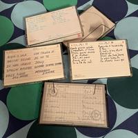 5 cassette  musicali varie.