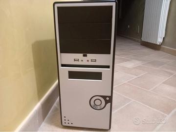 PC TOWER WINDOWS XP - LEGGERE DESCRIZIONE