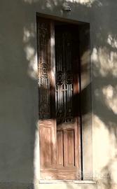 Porta di ingresso da restaurare