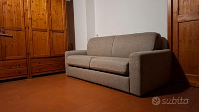 Divano letto grigio matrimoniale, Poltrone e Sofà