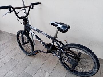 BMX nera
