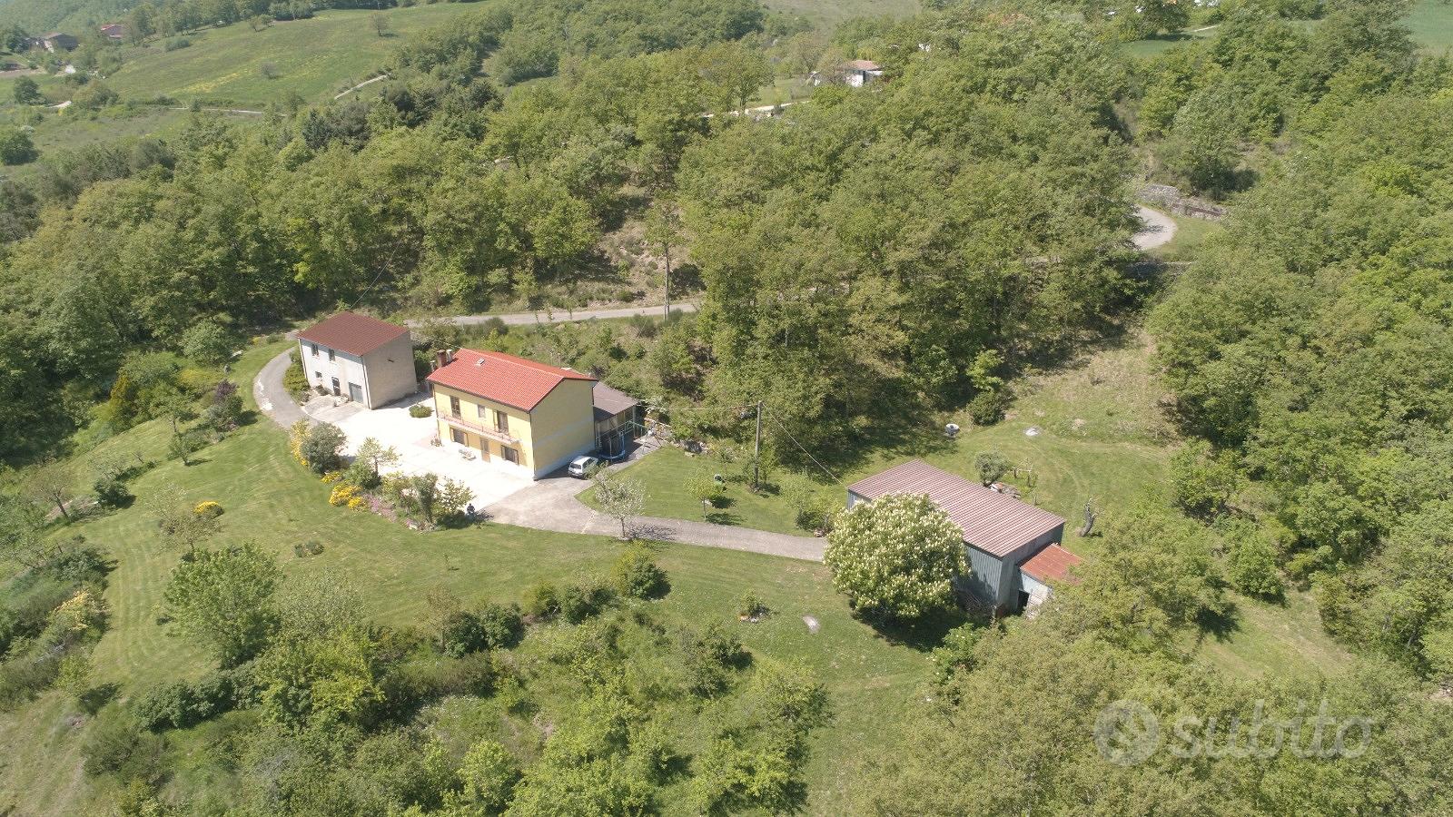 Abitazione, garage, deposito e terreni - Vista 2