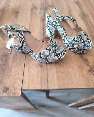 4 paia di scarpe estive donna