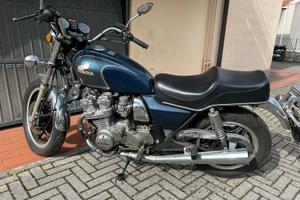 Honda cb750 custom da sistemare