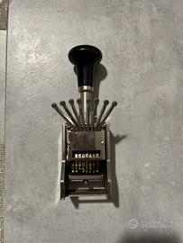 Timbro in acciaio Vintage