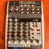 Mixer behringer xenyx Q802 usb