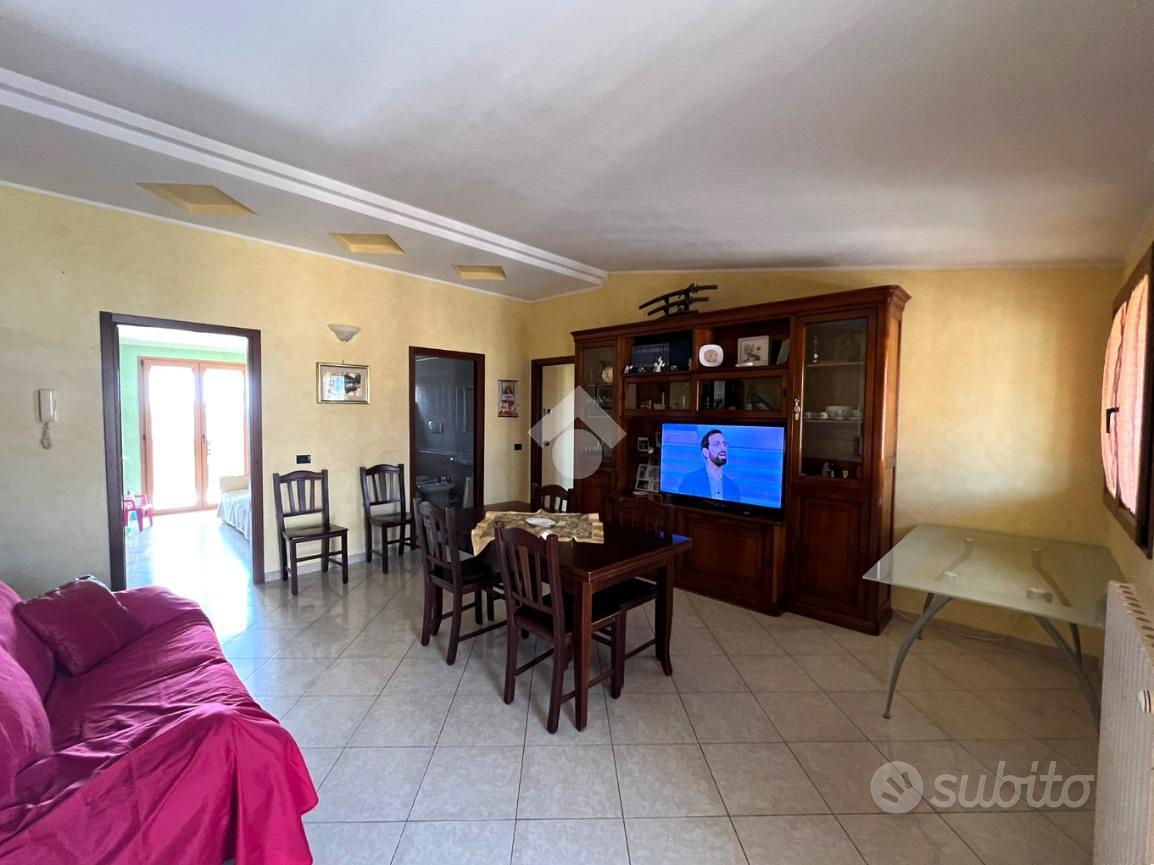 4 LOCALI A ALTAMURA - Vista 3