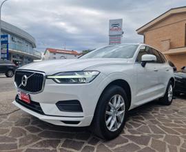 Volvo XC60 B4 (d) AWD Geartronic Business Plus