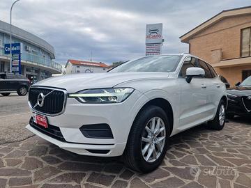 Volvo XC60 B4 (d) AWD Geartronic Business Plus