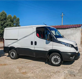 Autista furgone con patente B