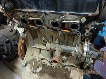  motore Suzuki vitara 1.6 8v. benzina