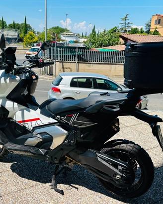 HONDA X-ADV 750 TUTTO INCLUSO ANCHE PASSAGGIO!