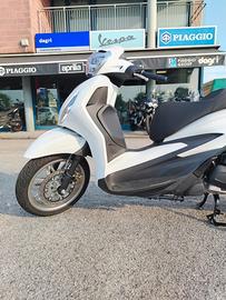 Piaggio Beverly 310