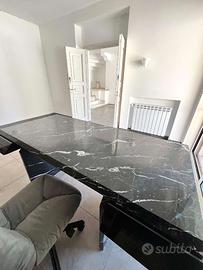 Scrivania di rappresentanza in marmo