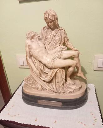 statua in marmo..