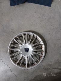 copricerchio lancia