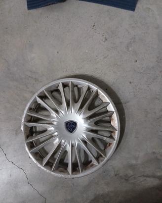 copricerchio lancia
