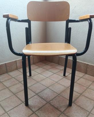 Poltrona per educatore  in faggio originale