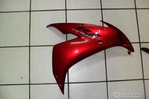 Ricambi yamaha r1 2004 2005 2006 in foto