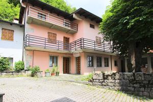 CASA SEMINDIPENDENTE A TORREANO
