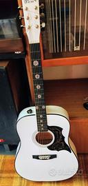 chitarra acustica 