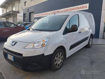 Peugeot Partner 1.6 8V HDi 90CV FAP L2 3 posti Fur