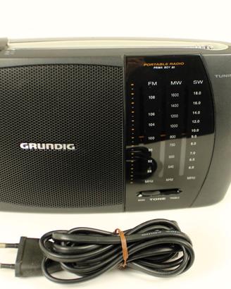 Radio portatile " Grundig "