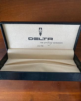 Custodia Penna “DELTA”