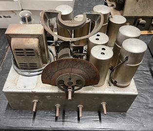 Telaio Radio d'Epoca a Valvole (Anni '30/'40)