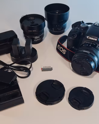 Kit Canon EOS 800D + Obiettivi + Accessori