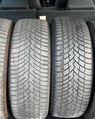 Gomme 215/55 R17
