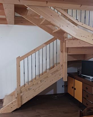 Scala in legno