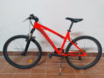 bicicletta Btwin misura M ruota 26