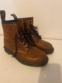 Stivaletti dr Martens n42