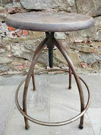 Sgabello girevole ferro legno vintage industriale