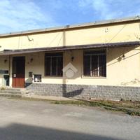 CAPANNONE A AVIGLIANA