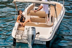 Barca Q19 Open 550 con Honda 40/60 SENZA PATENTE