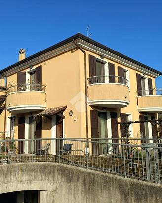 3 LOCALI A MONTESCUDO - MONTECOLOMBO