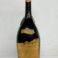 Bottiglia di vino Barolo