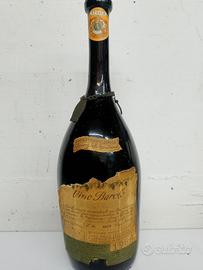 Bottiglia di vino Barolo